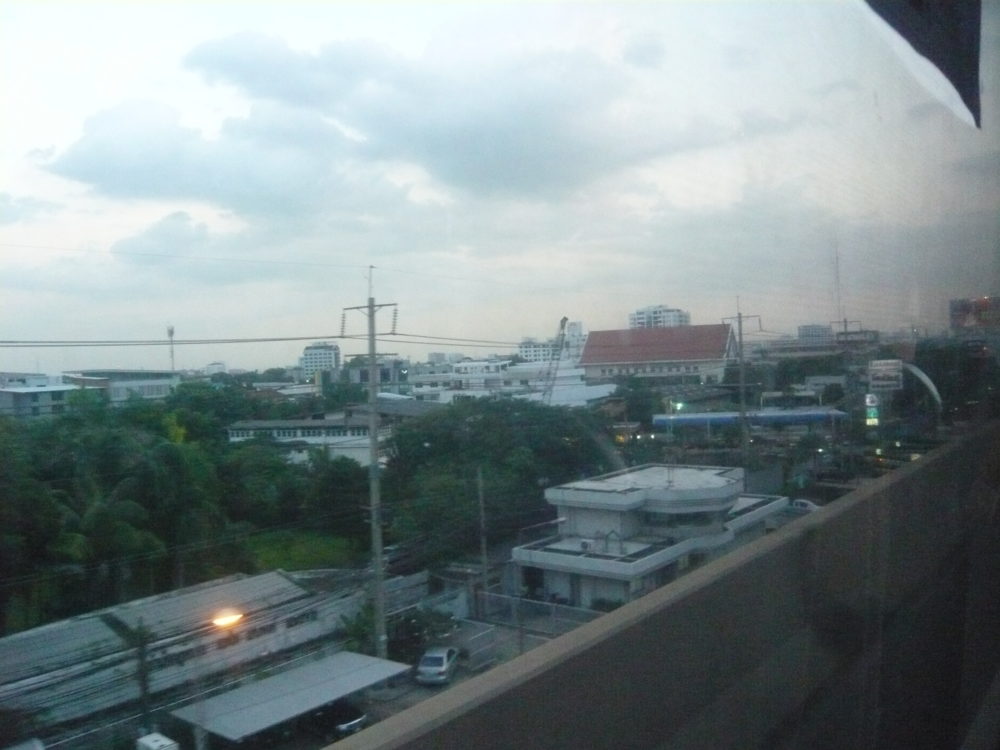 ラブホテルと空港