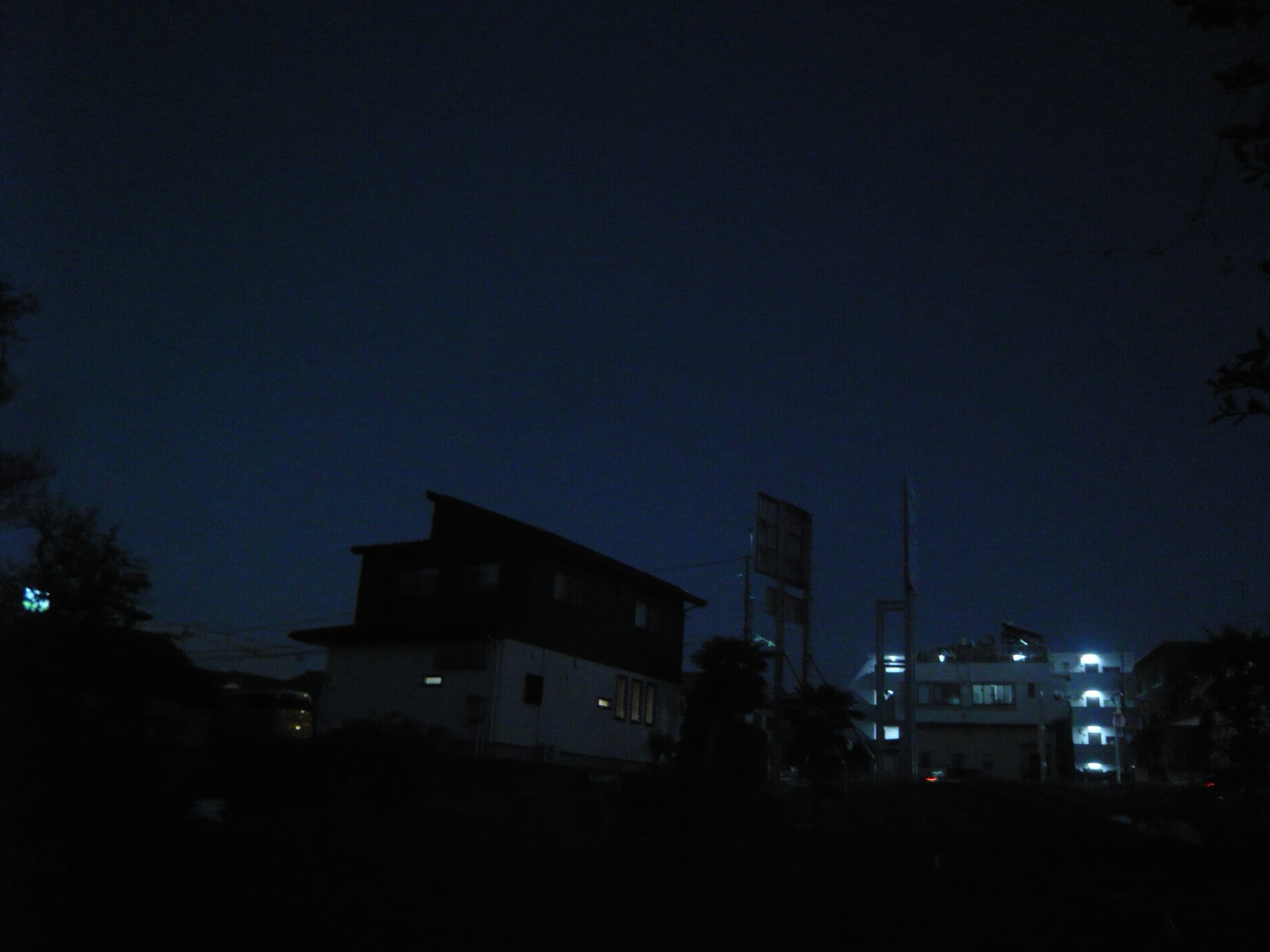 隣町にパンを買いに行った